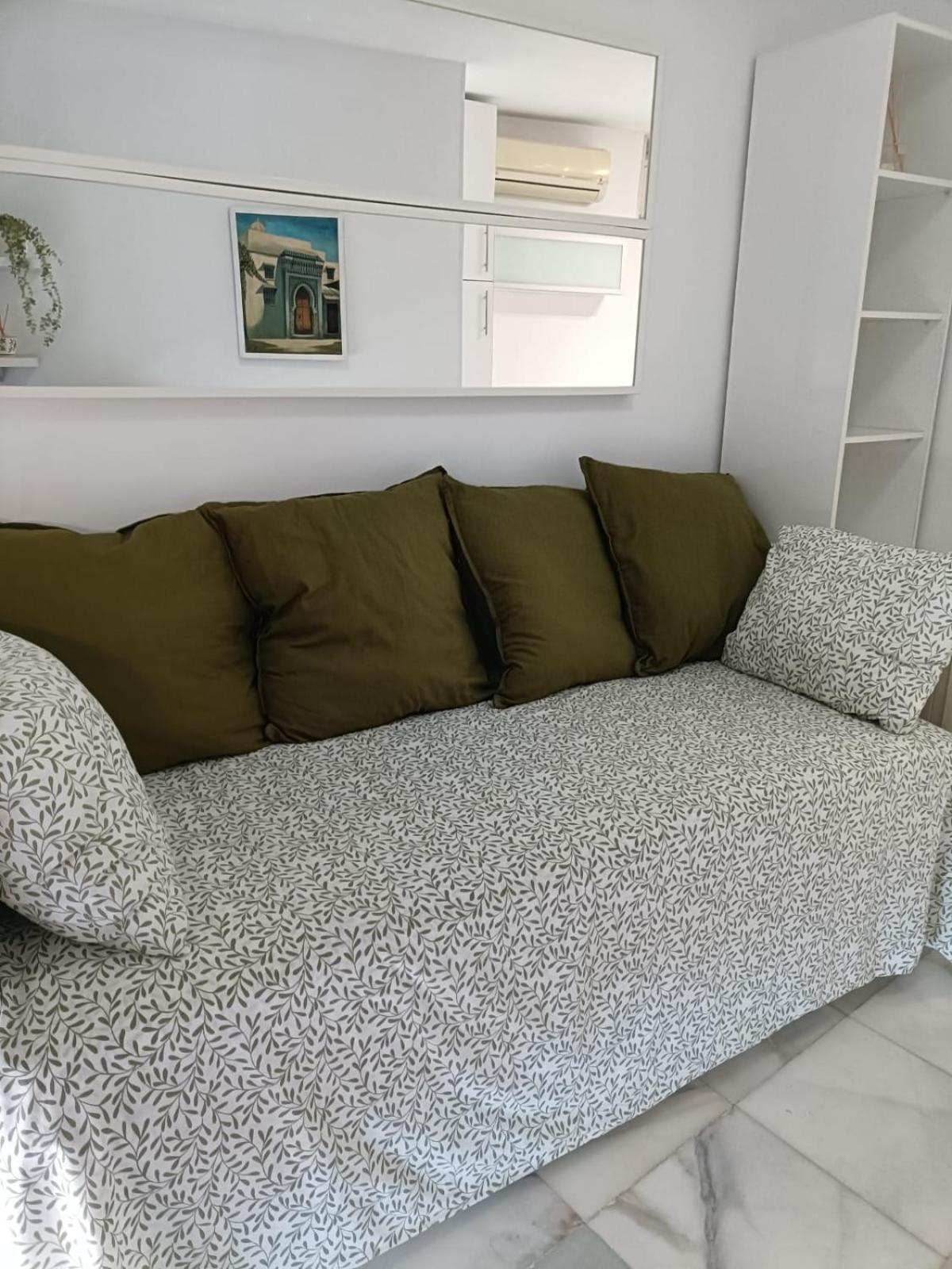 Alaska Centro Rosaleda * Málaga